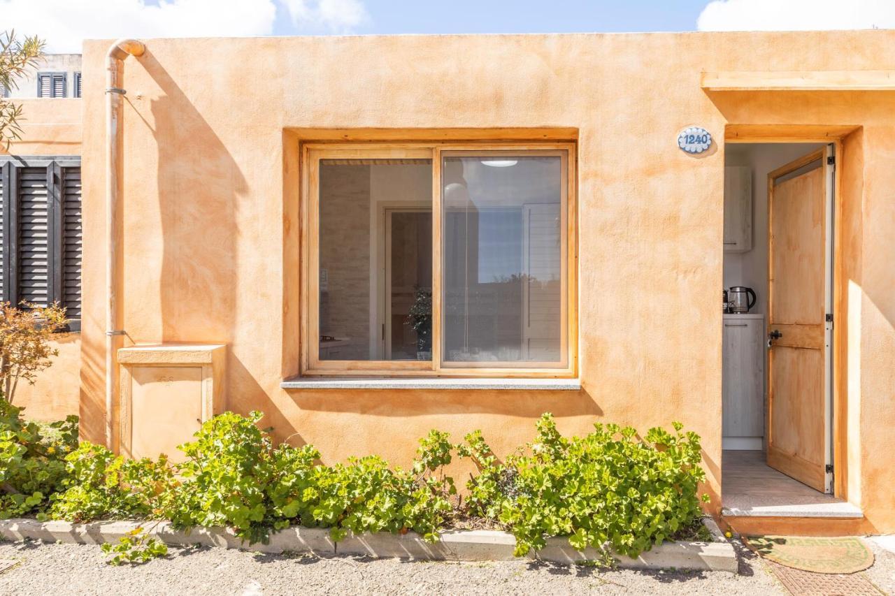 Free Beach 1240 - 50 Mt From The Beach Costa Rei Extérieur photo